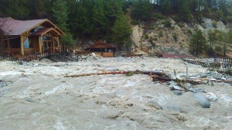 7d243cbaa1b8cee21a8bad0cfd06e0d6