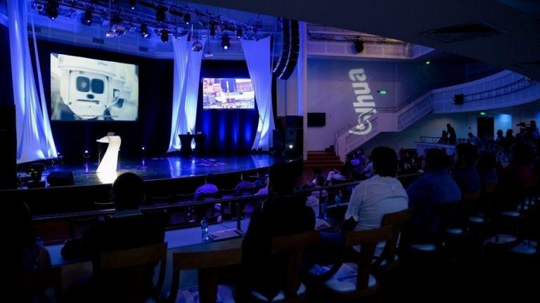 9bcaabc43439a4efb2b0c8e0f1ab1548