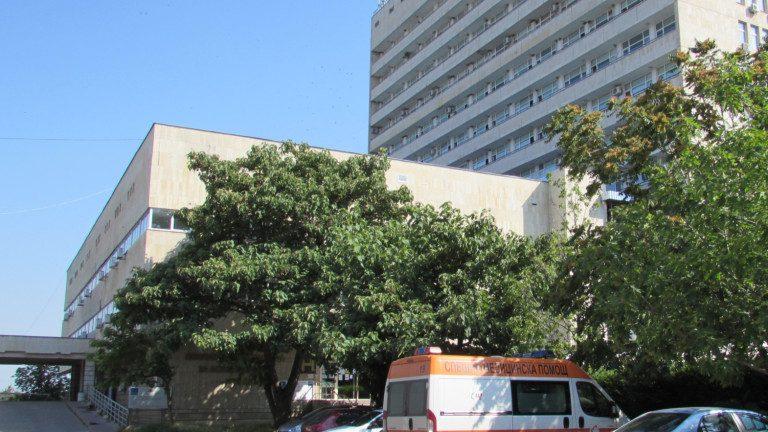 51-годишен мъж катастрофира в двора на болницата в Добрич и почина