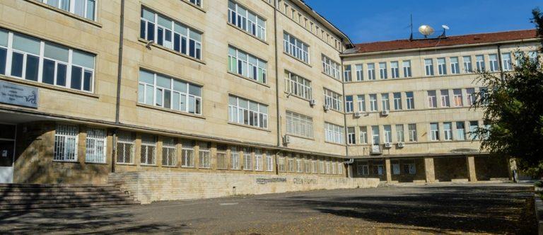 Две бургаски училища сред най-добрите на матурите в страната