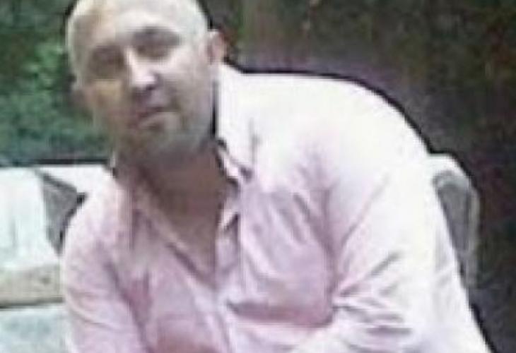 Един от най-опасните български измамници се шири в голяма къща в Лондон
