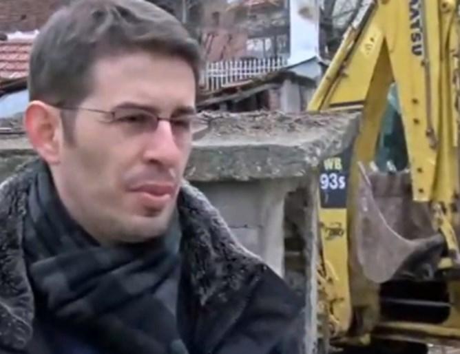 Още има Хора в България! Зъболекар настани на свои разноски бездомник в хотел и му намери работа