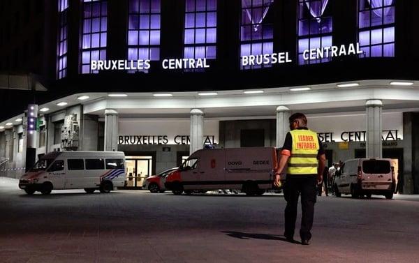 Bryuksel policia politsia Belgia Bruksel 22