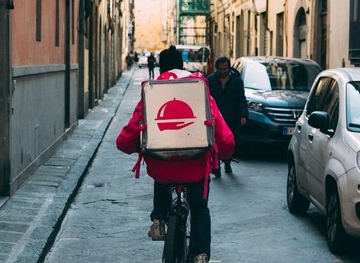 medium foodora 3402507 640