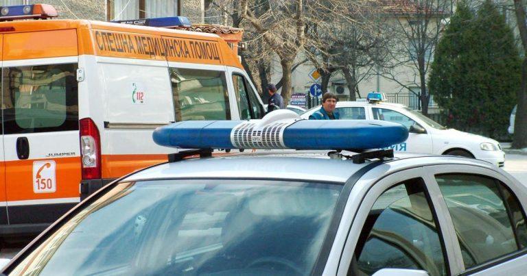 Ужасяваща катастрофа на пътя Пазарджик – Пловдив! Кола се заби в микробус