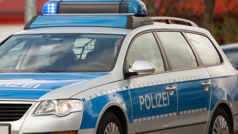 Неописуема трагедия! Каменна статуя падна и уби момиченце в Германия