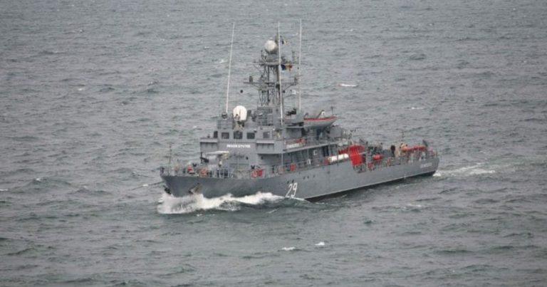 Румънски боен кораб удари мина в Черно море, която се взриви