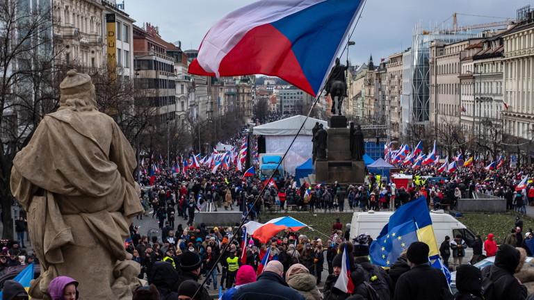 Хиляди чехи протестираха срещу бедността в Прага