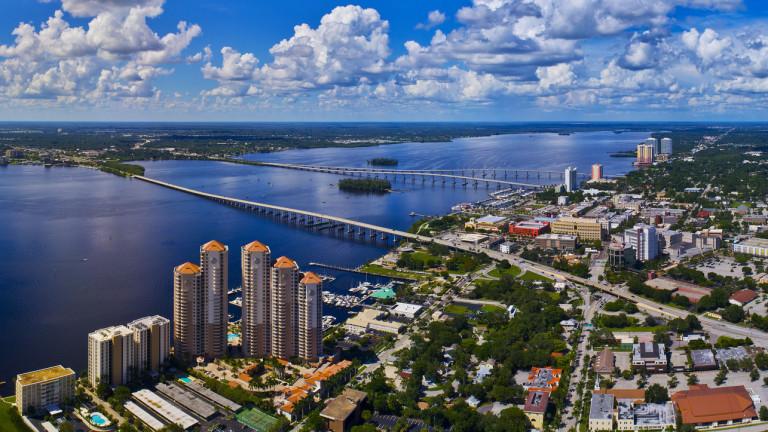 Ft Myers & Caloosahatchee River Aerial, FL