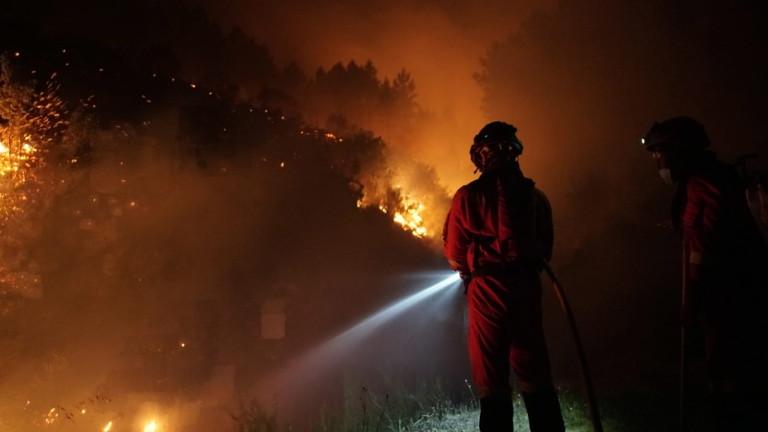 Fire hits villages in Spain's Sierra de Gata area