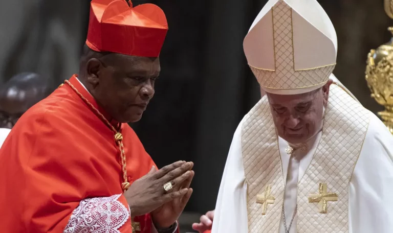 katolicheskite episkopi na afrika i madagaskar otkazvat da blagoslovat ednopolovi dvoiki 1