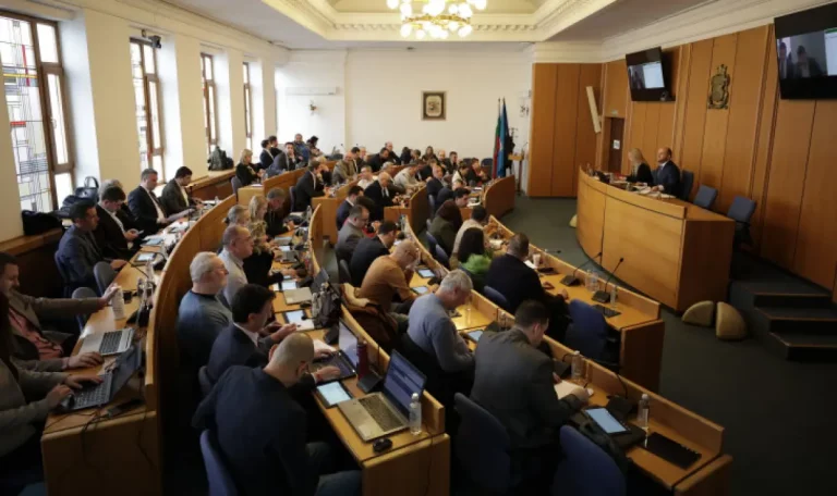 obshtinskite savetnici v sofia otnovo shte opitat da si izbirat predsedatel 1
