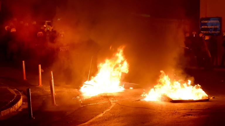 Clashes in Mytilene over new migrant camps