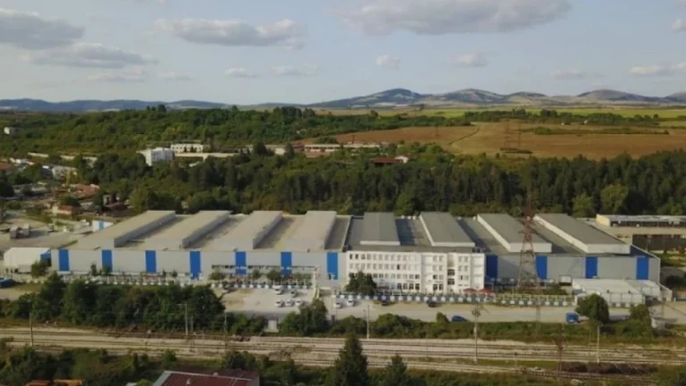 1743690860 screenshot 2025 04 03 at 17 32 25 svrshva se oprazvat khaletata na sebn v mezdra skrashchavat i poslednite sluzhiteli