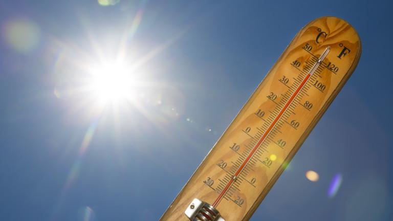 Mercury thermometer Summer heat Sun light
