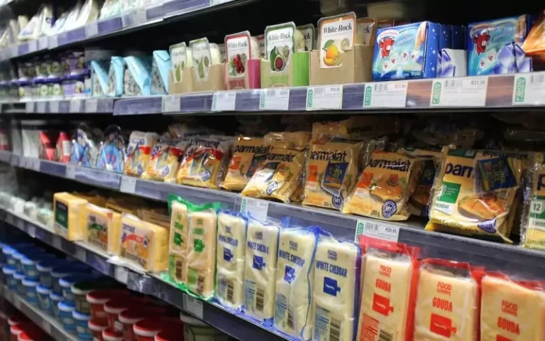 cheese refrigerator processed dairy 2725235.jpg